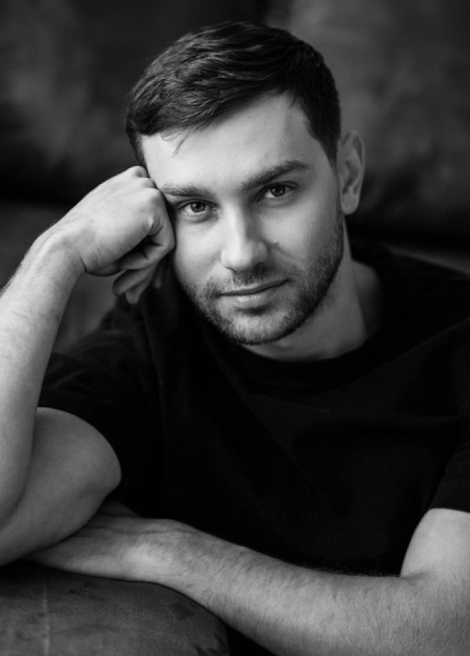 «Без компромиссов» Поэтический вечер Ильи Ильиных